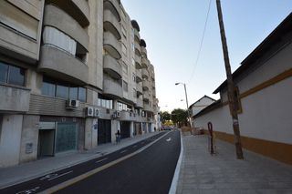 Piso en alquiler en Los Remedios en Sevilla