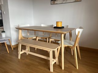Mesa comedor madera con 4 sillas y banco