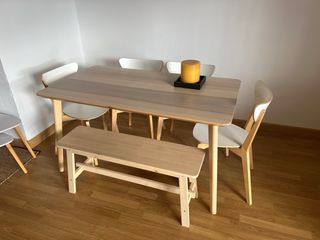 Mesa comedor madera con 4 sillas y banco