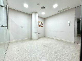 Oficina en alquiler en Centro en Almería