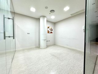 Oficina en alquiler en Centro en Almería
