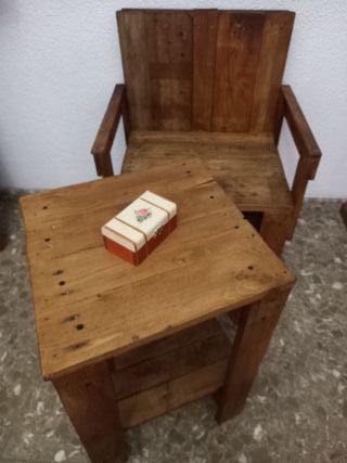 Conjunto rústico sillón y mesa de madera