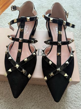 Zapatos planos negros tachuelas Talla 38