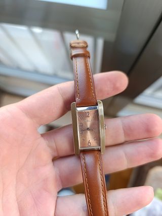 Reloj Furla Correa Marrón y Esfera Dorada