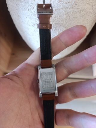 Reloj Furla Correa Marrón y Esfera Dorada