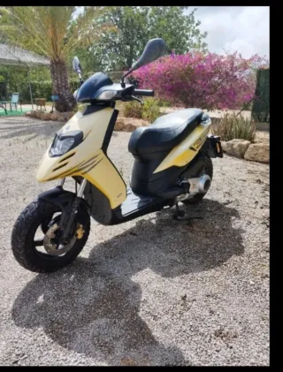 Piaggo Typhoon 125cc