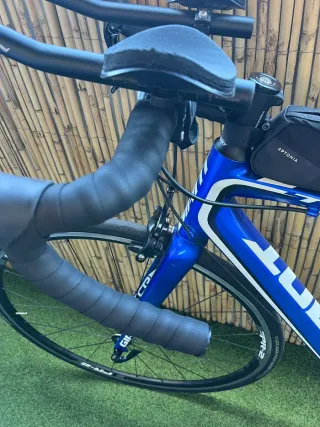 Bicicleta de carretera Giant TCR Azul