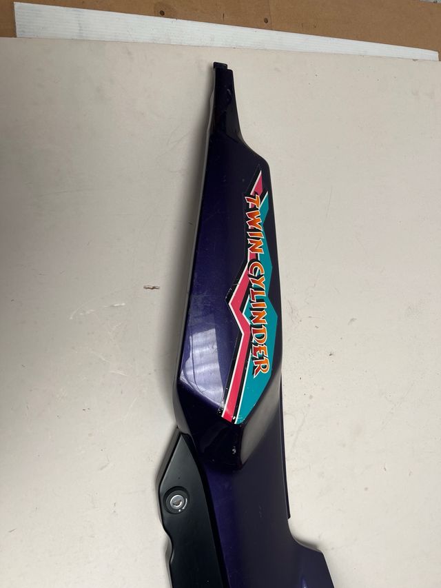 Tapa Lateral sin llave Kawasaki KLE 500