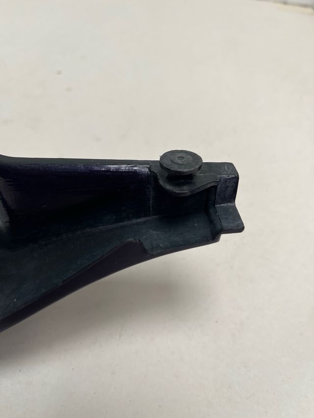 Tapa Lateral sin llave Kawasaki KLE 500