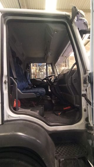 IVECO EUROCARGO ML180E25 