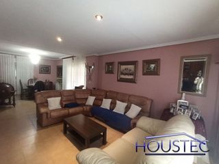 Chalet en venta en Cabanillas del Campo