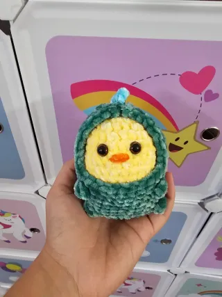 Muñeco amigurumi de pollito