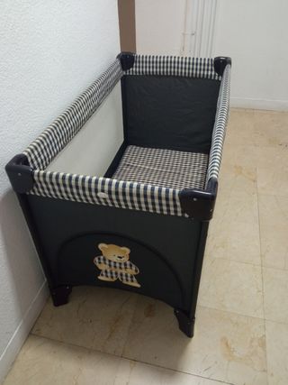 Cuna de viaje cuadros oso