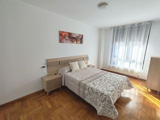 Piso en alquiler en El Coto en Gijón