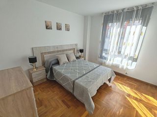 Piso en alquiler en El Coto en Gijón