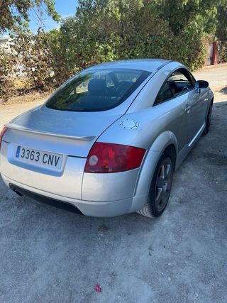 Audi TT 