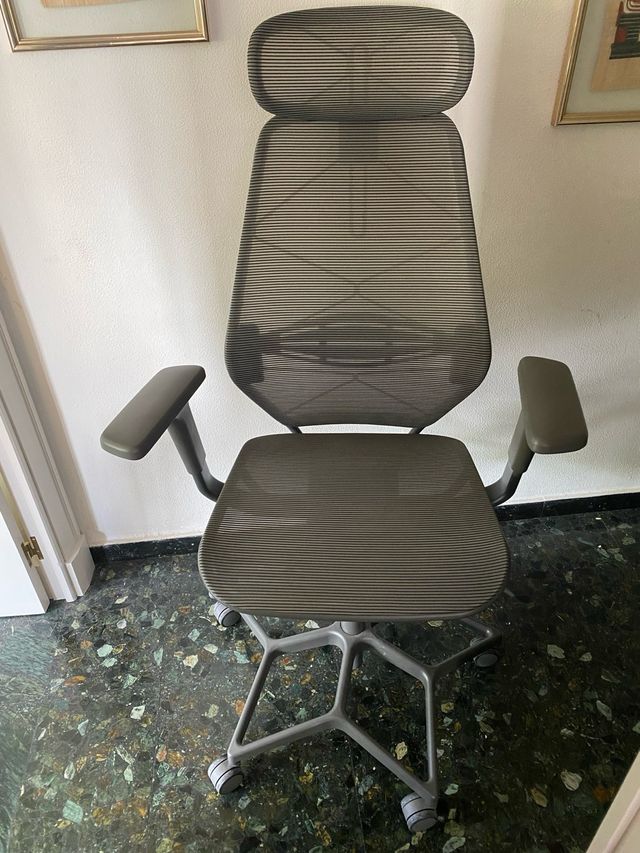 Silla ergonómica nueva