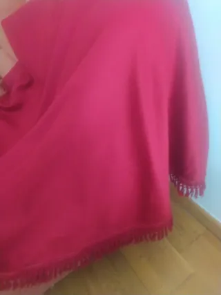 Falda Mesa Camilla Roja con Flecos