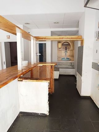 Local comercial en alquiler en Carranque - Haza Cuevas en Málaga