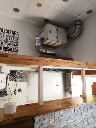 Local comercial en alquiler en Carranque - Haza Cuevas en Málaga