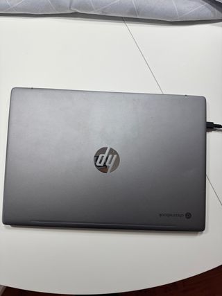 HP Chromebook gris, tecla 'A' rota
