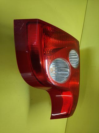 PILOTO TRASERO DERECHO VOLVO XC-90 XC90