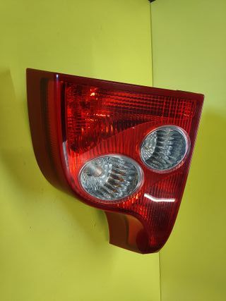 PILOTO TRASERO DERECHO VOLVO XC-90 XC90