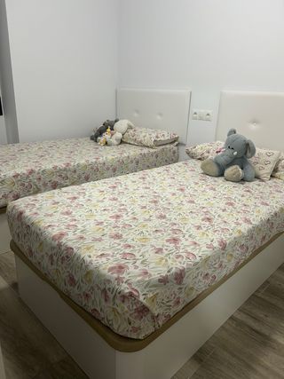 Testata del letto in pelle sintetica bianca 90