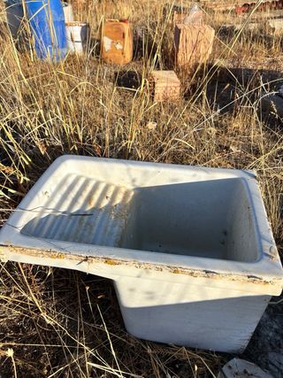 Pila de lavadero antigua