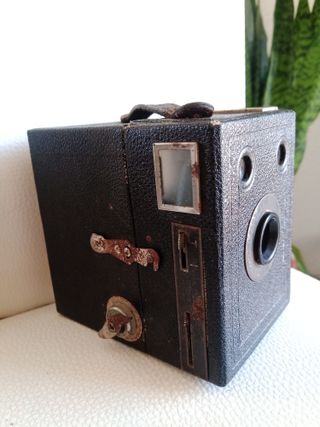 CAMARA KODAK POPULAR BROWNIE