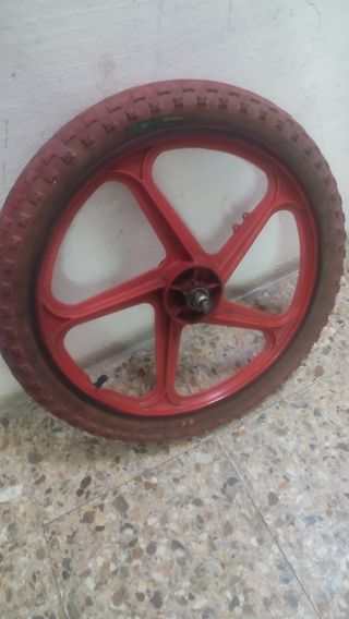CUBIERTA MICHELÍN COBRA  20x2.125 BMX