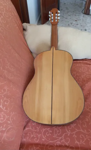 Guitarra Flamenca Amplificada