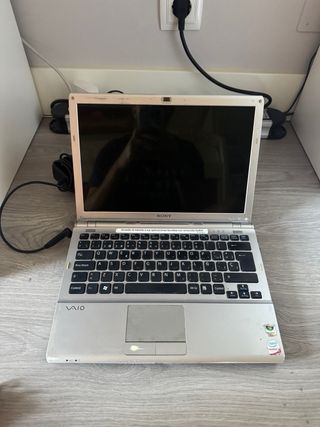 Portátil Sony Vaio para piezas o reparar.