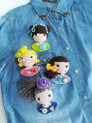 Broche Muñeca Crochet artesanal y personalizable