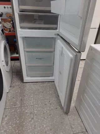 ♡NEVERA NUEVA CON TARA UNA AÑOS DE GARANTÍA♡