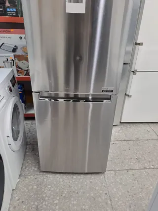 ♡NEVERA NUEVA CON TARA UNA AÑOS DE GARANTÍA♡