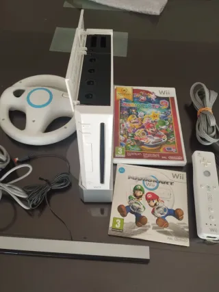 Nintendo Wii Blanca + Accesorios y Juegos