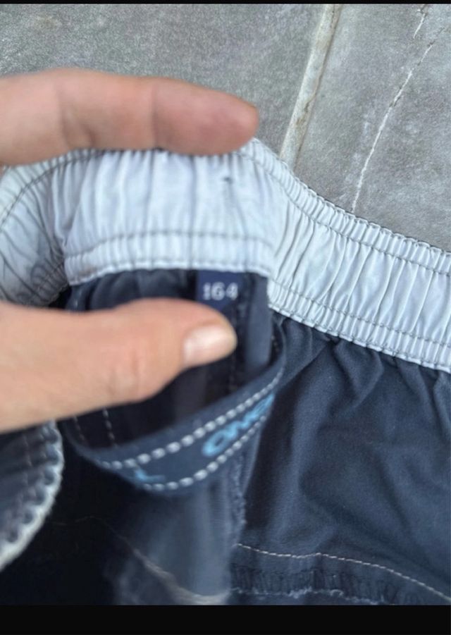 Pantalón O'Neill azul con raya lateral