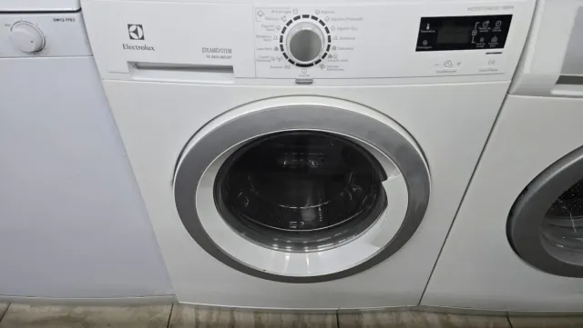 Lavadora-Secadora Electrolux 9/6kg 1400RPM A+