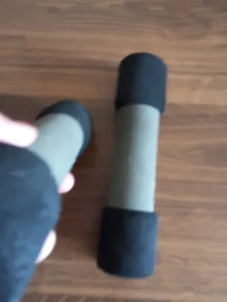 Dos pesas con agarre acolchado