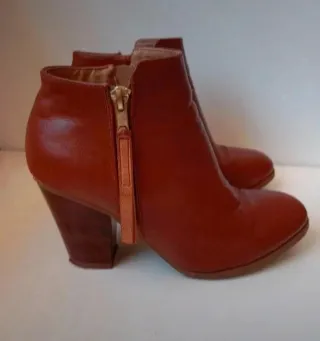 Botines de Piel Marrones