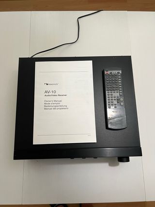 Receptor AV Nakamichi AV-10 Negro