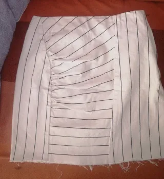 Falda Stradivarius Talla XS