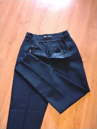 Pantalón de vestir negro Zara