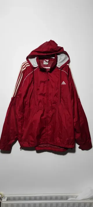 Chubasquero Adidas vintage de los 2000
