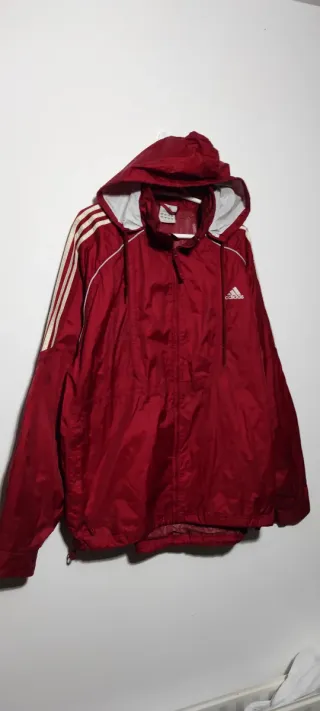 Chubasquero Adidas vintage de los 2000