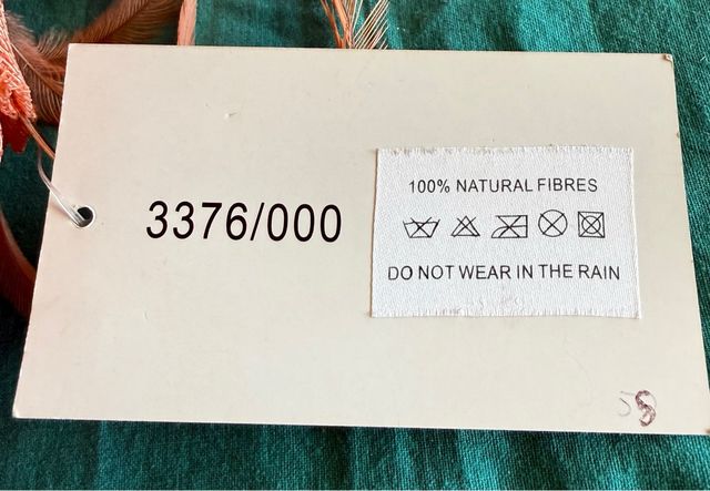 Copricapo arancione Laura McClelland Failsworth