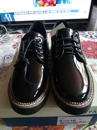 Zapatos charol negros talla 38