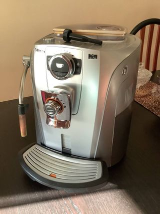 Cafetera Saeco Talea Giro Plus Plateada