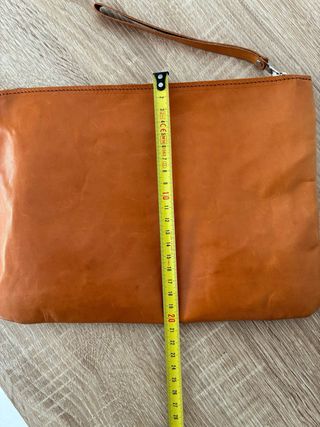 Bolso de mano artesanal piel naranja
